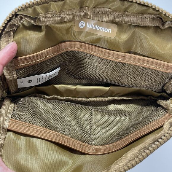 NWT Lululemon Everywhere Belt Bag 1L Allspice Fall Limited Color Way Light Brown - Picture 7 of 9